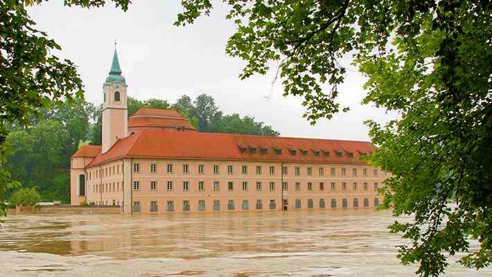 Hochwasser im Kloster Weltenburg