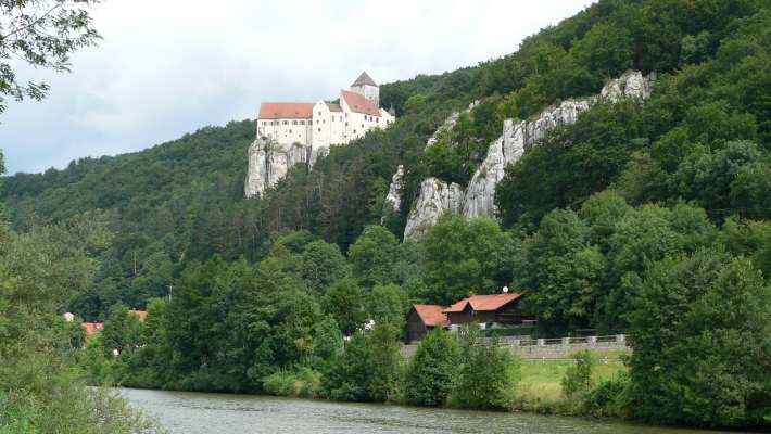 Burg Schloss Prunn im Naturpark Altmühltal
